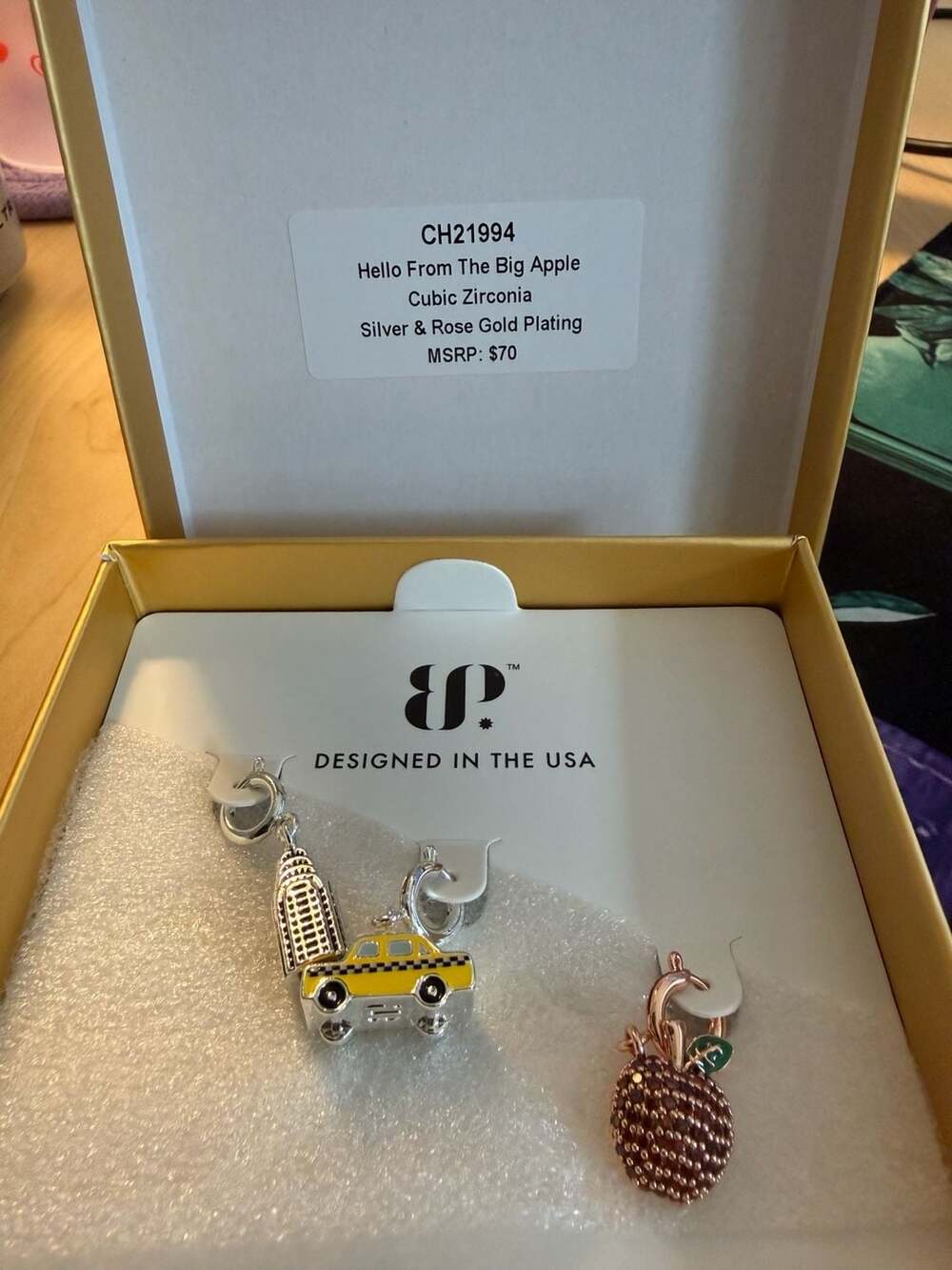 Bomb Party Hello From The Big Apple Charm Set CH21994 Silver & Rose Gold Plated